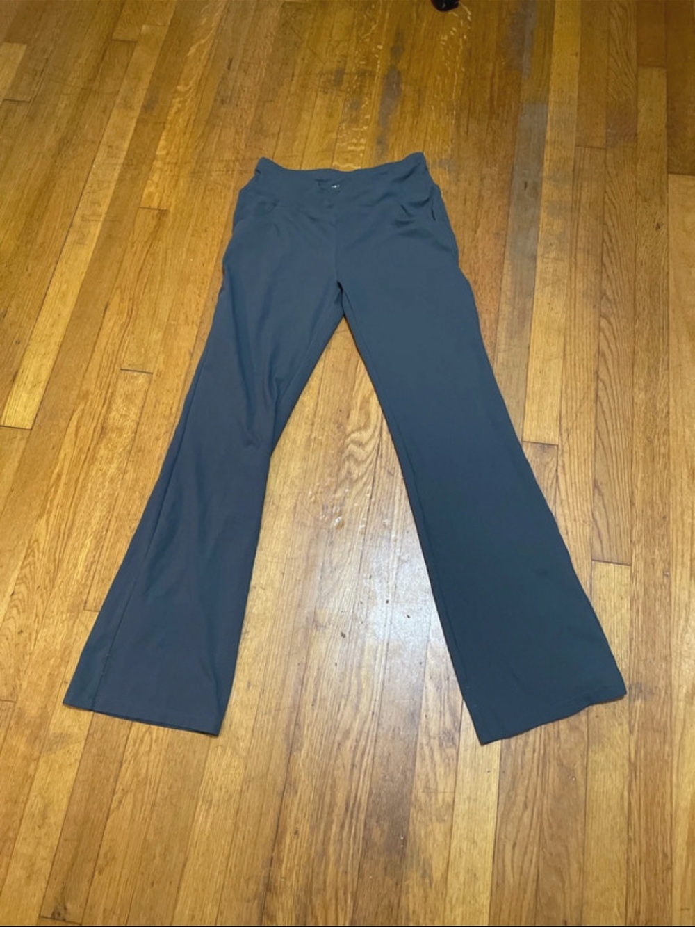 Ewedoos Medium Athletic Leggings in Charcoal